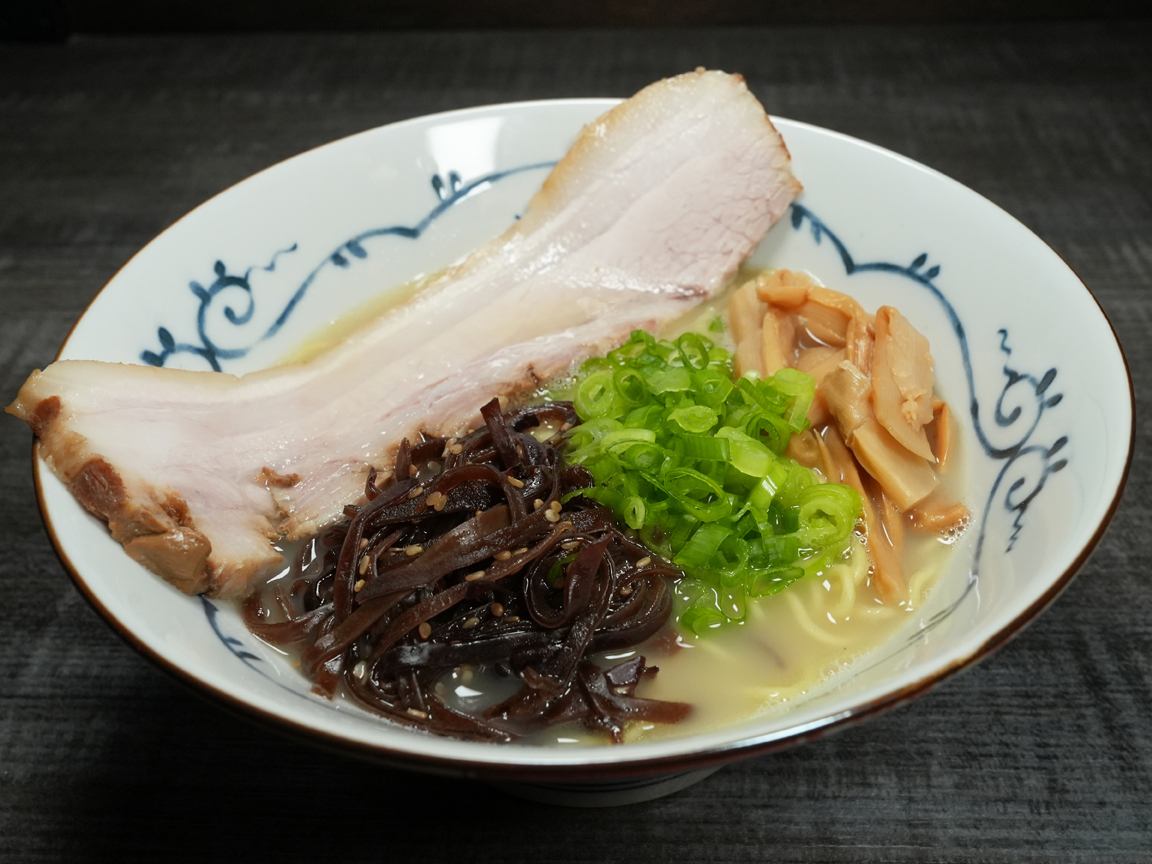 Ramen-Tonkotsu-豚骨ラーメン