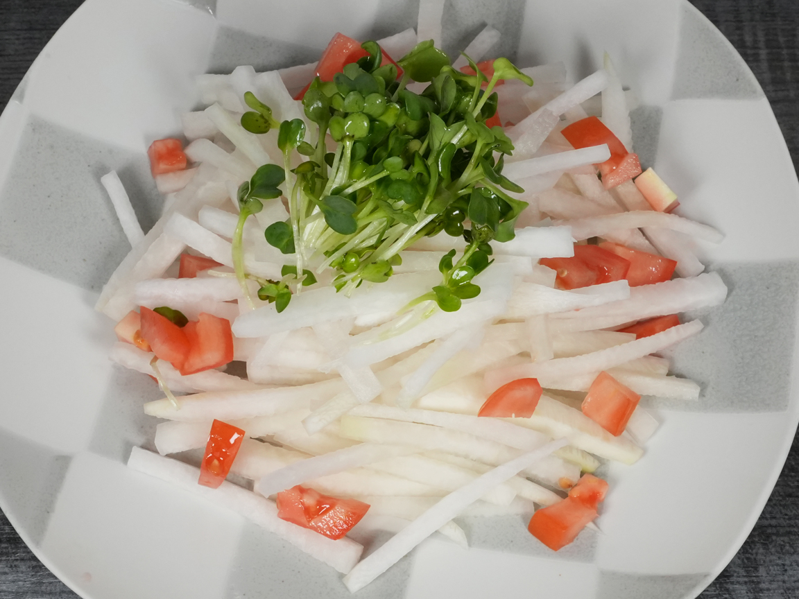 Daikon radish salad with Japanese dressing at Torrance Yokocho