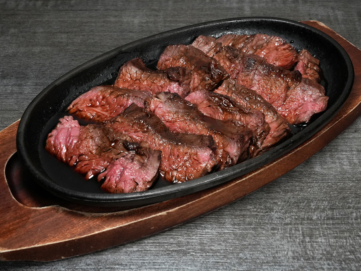 Beef harami steak teppan grilled on hot plate at Torrance Yokocho